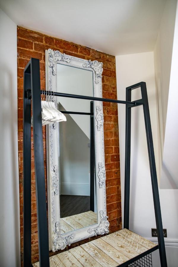 Nitehouse Apartment เรดดิ้ง ภายนอก รูปภาพ